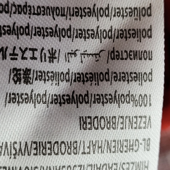 FARM Rio Red Floral Crop Top - Picture 6 of 12